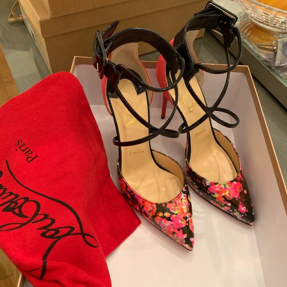🔥🔥SOLD!!🔥🔥Christian Louboutin Suzanna 100 Black Pat/Granite - Picture 5 of 7
